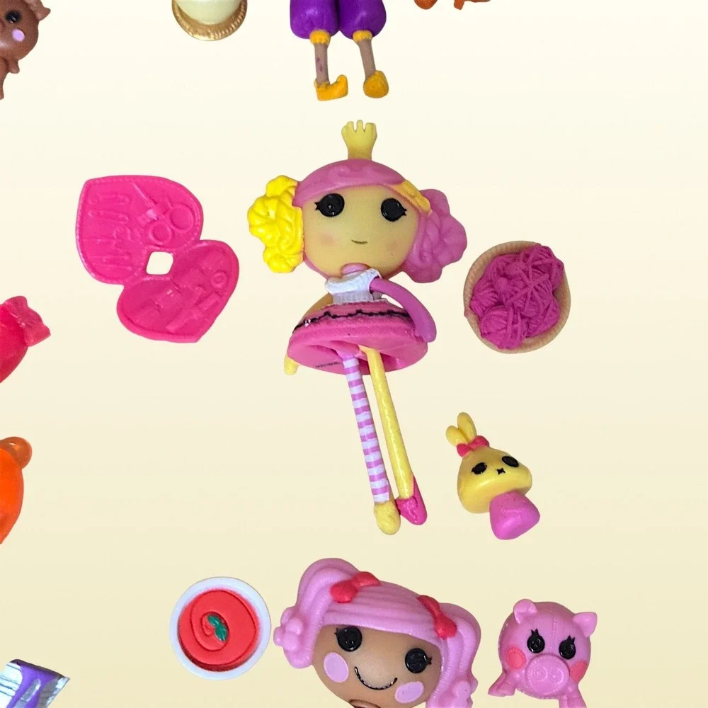 Lalaloopsy Tinies Lot 13 Sets 11 Complete Retired Dolls Accessories & House Case